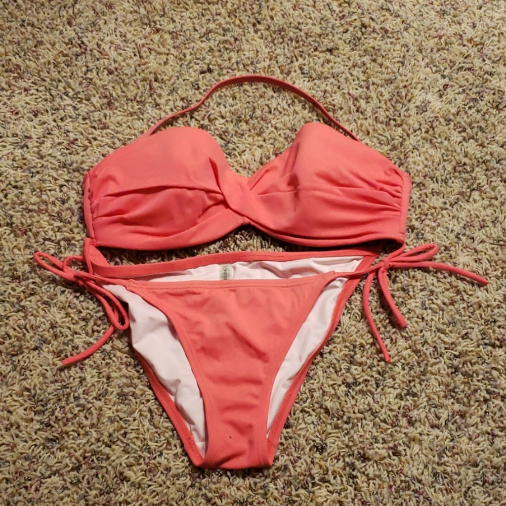 Swim suit